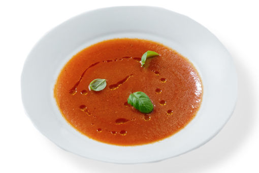 Jídlo s rozvozem domů - tomatová polévka s bazalkou. Vegan, bez lepku